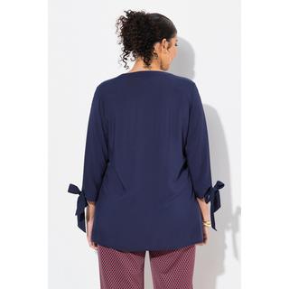 Ulla Popken  Blusa dal taglio svasato con fiocco sulle maniche a 3/4 