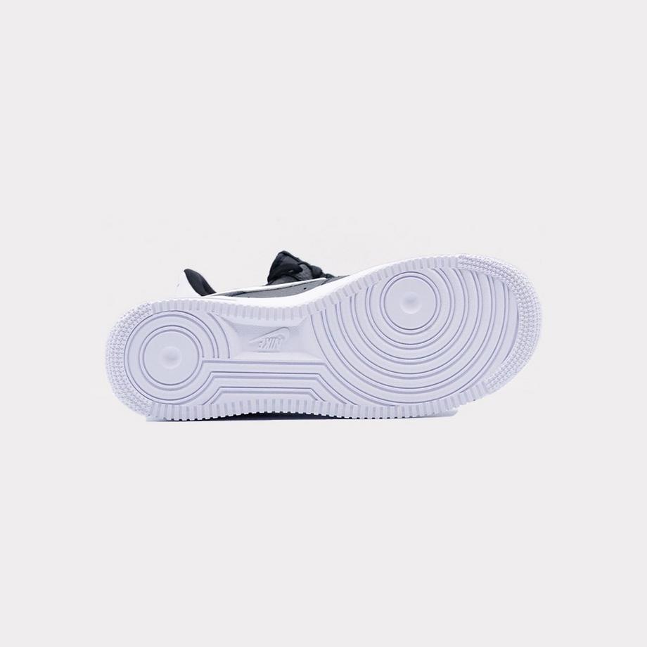 NIKE  Nike Air Force 1 - Black  White 