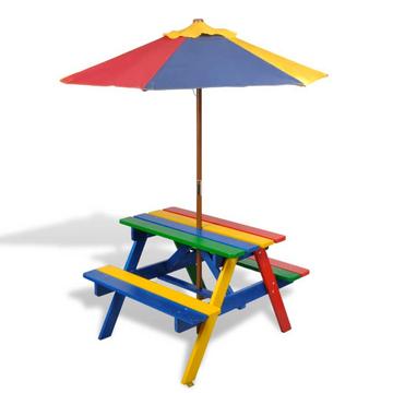 Picknicktisch für Kinder mit Sonnenschirm