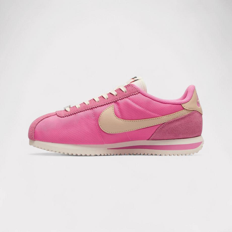 NIKE Cortez Sneakers  