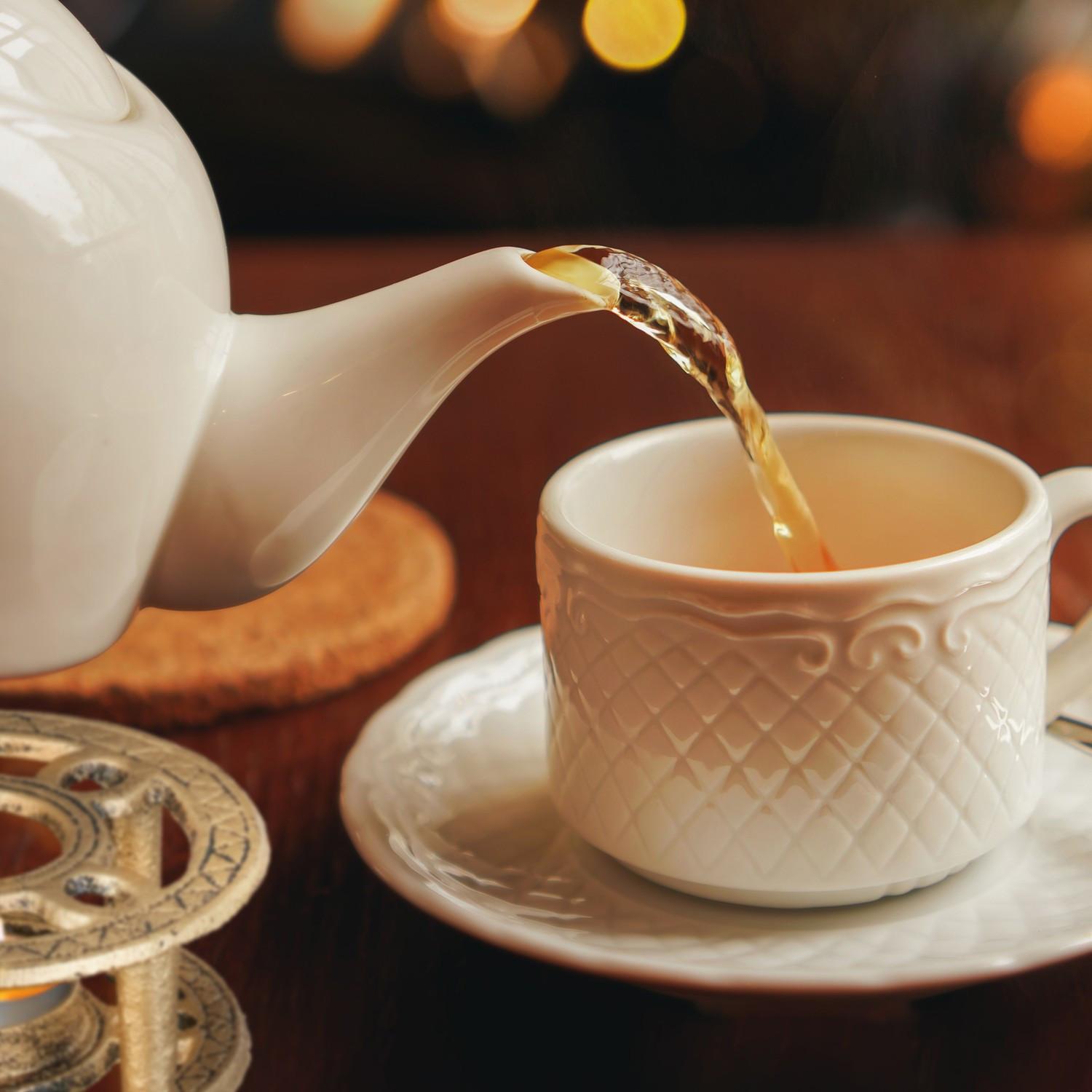 B2X Théière ancienne en or  