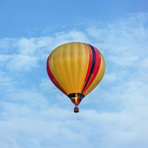 Geschenkidee  Ballonfahrt über den Hallwilersee - inkl. Übernachtung (für 2 Personen) 