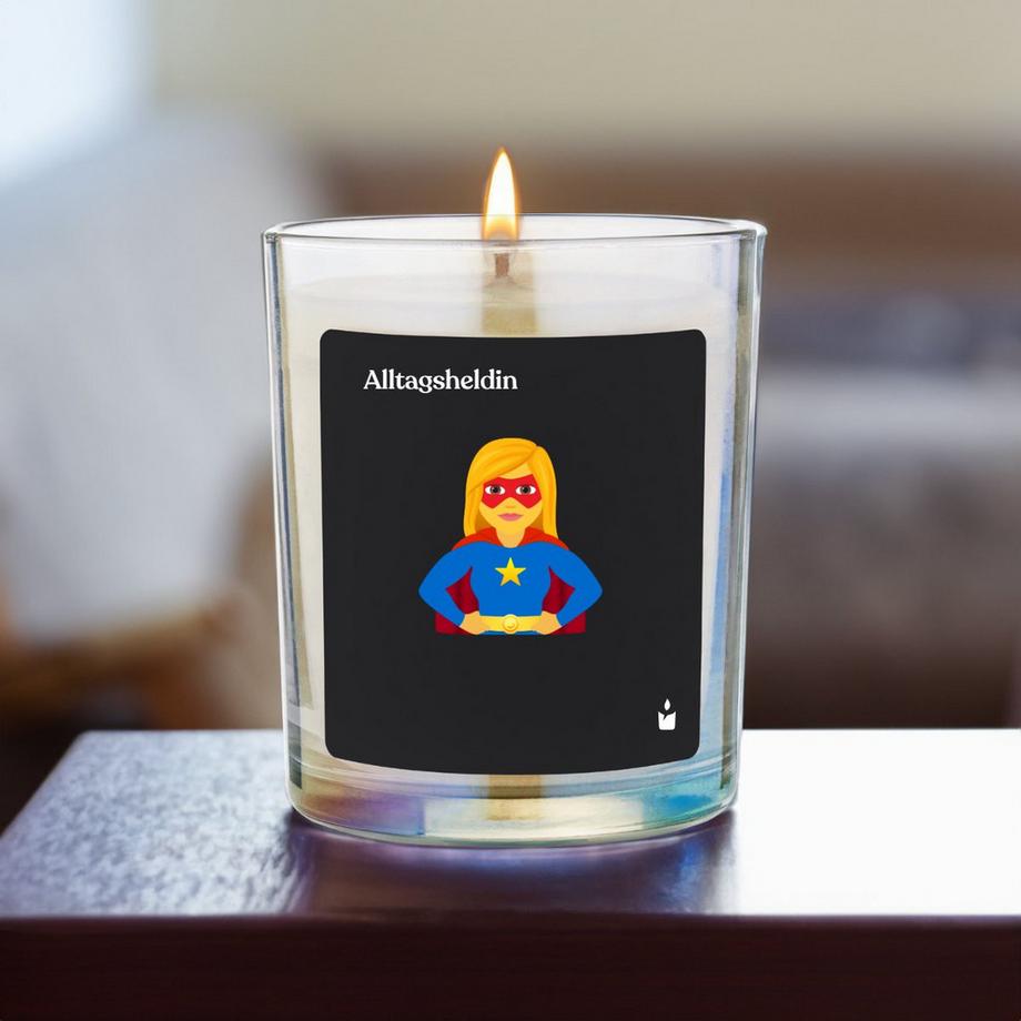 CandleHand Duftkerze Woody Alltagsheldin  