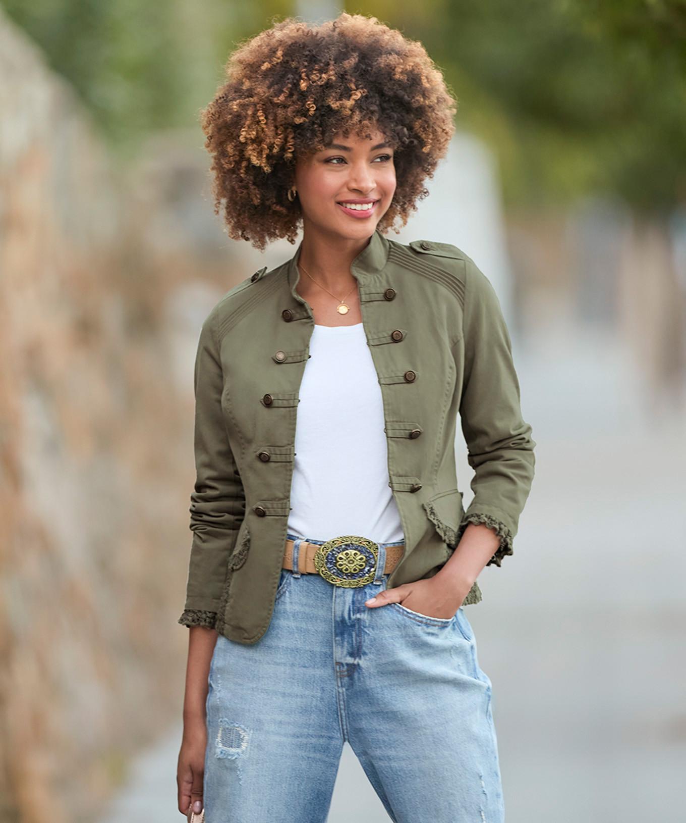 Joe Browns Militärjacke mit Spitzenbesatz  