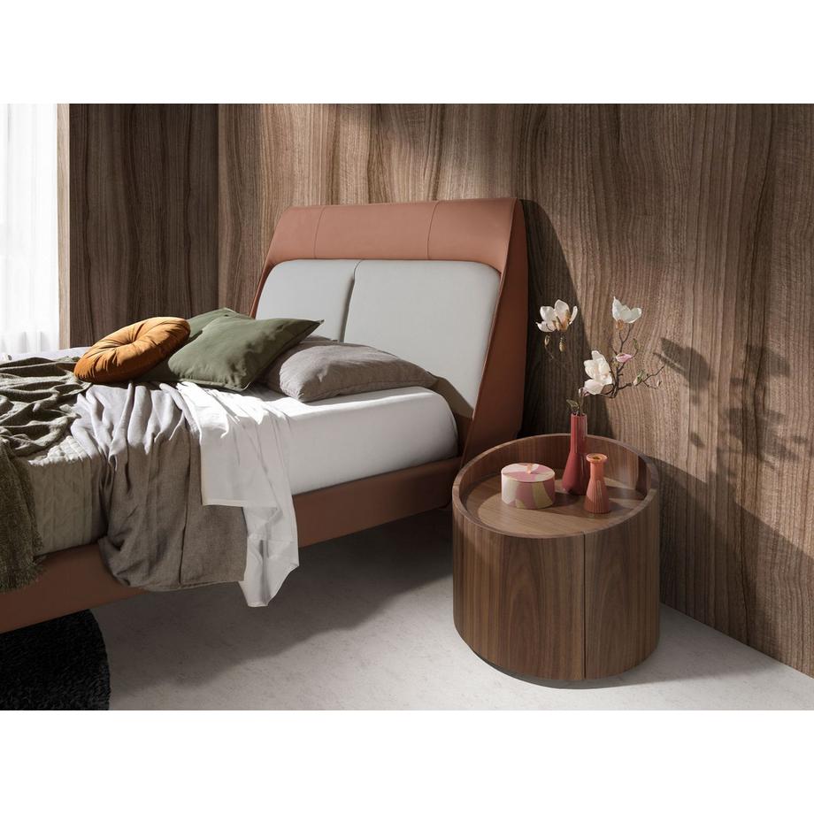 ANGEL CERDA Comodino in noce e acciaio nero  