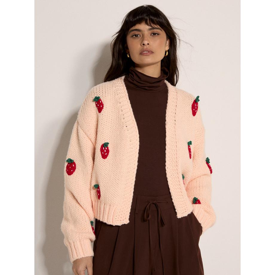 Grobe Strickjacke mit Erdbeermuster