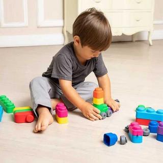 Montessori  Soft Blocks Plus Wheels -10 blocs et 8 roues Jouets de motricité 