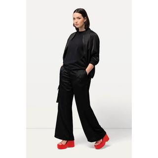 Ulla Popken  Pantalon cargo Mary en satin. Jambe droite et large. Taille élastique 