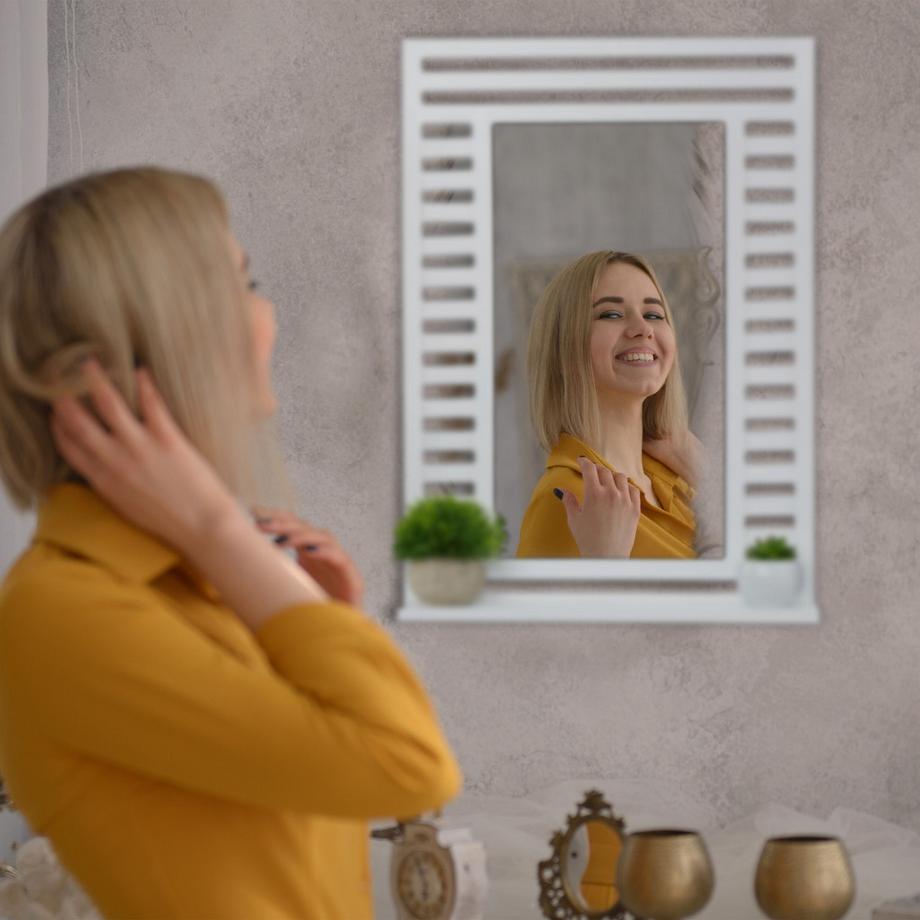 Northix Badezimmerspiegel mit Ablage in Weiß  