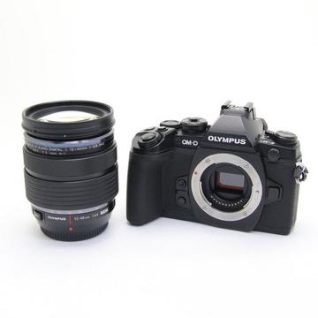 Kit OM-1 du système OM (12-40 mm F2.8 Pro II)