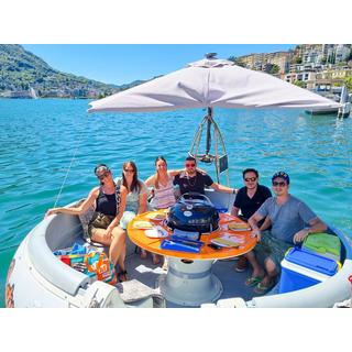 Smartbox  Brunch en bateau-donut : croisière de 2h sur le lac de Lugano pour 2 personnes - Coffret Cadeau 