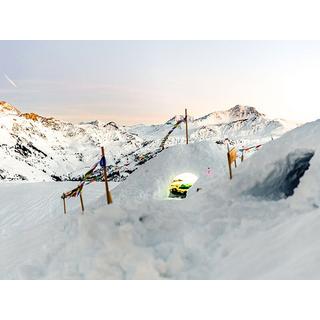 Smartbox  Séjour insolite en famille : 1 nuit en igloo avec souper près d’Albertville - Coffret Cadeau 