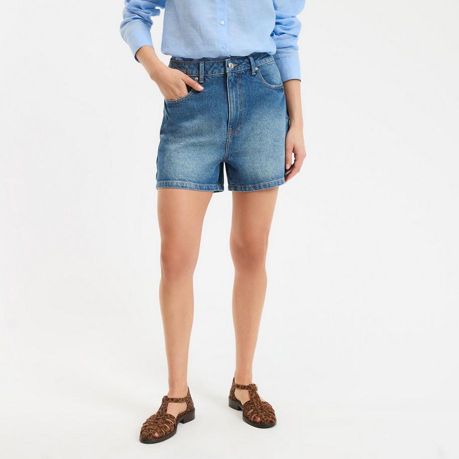 Jeansshorts mit hohem Bund