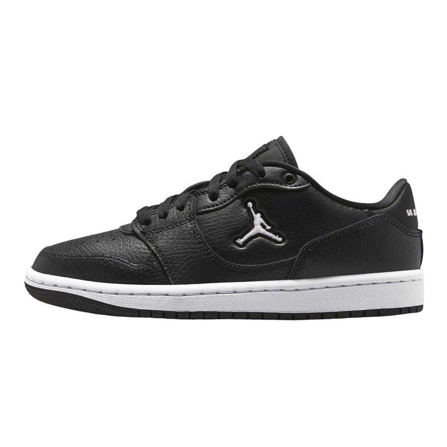 NIKE Baskets Air Jordan Access en Cuir  