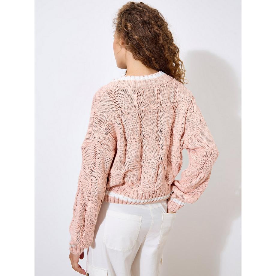 APRICOT Maglione corto a trecce con scollo a V  