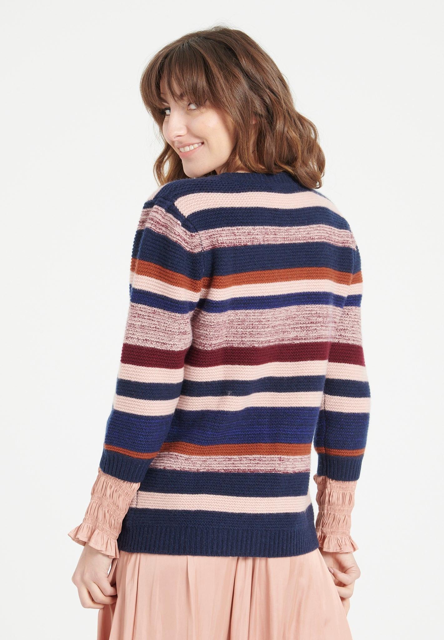 Studio Cashmere8  MIA 11 Cardigan a righe con scollo a V a 6 strati - 100% cashmere 