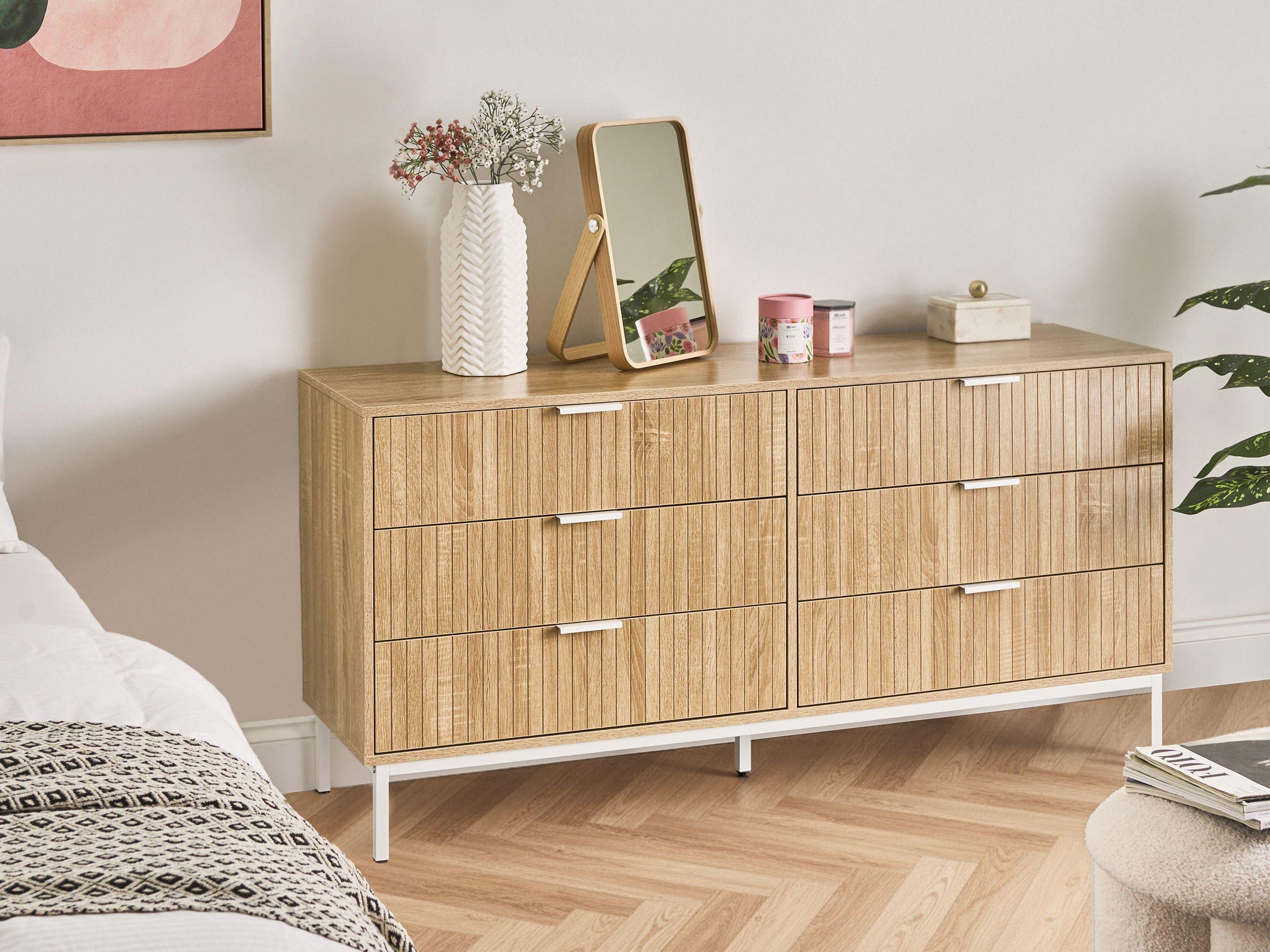 Beliani Cassettiera 6 cassetti en Fibra a media densità (MDF) Moderno ROYALLA  