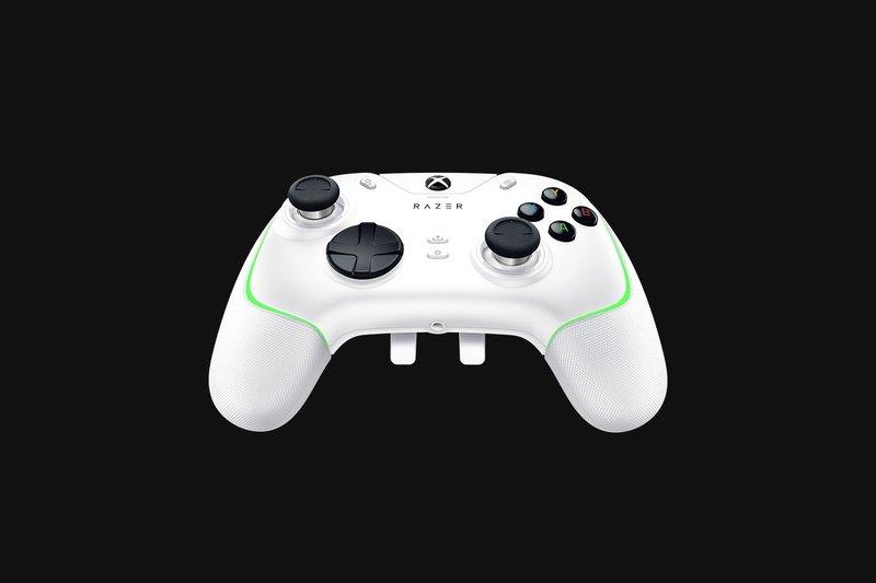 RAZER  Wolverine V2 Chroma - bianco [Xone/XSX/PC] 