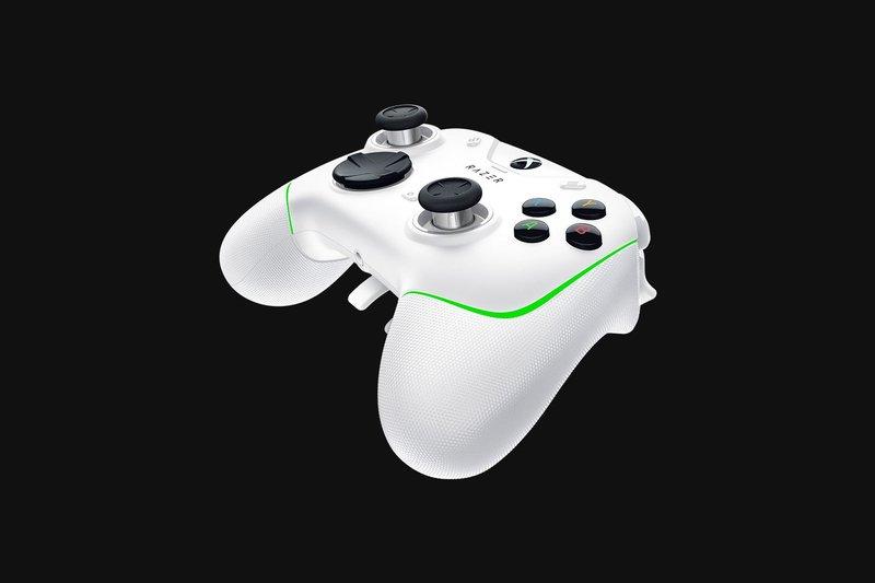 RAZER  Wolverine V2 Chroma - bianco [Xone/XSX/PC] 