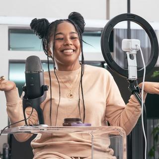 Logitech  StreamСam Webcam 1920 x 1080 Pixel USB 3.2 Gen 1 (3.1 Gen 1) Weiß 