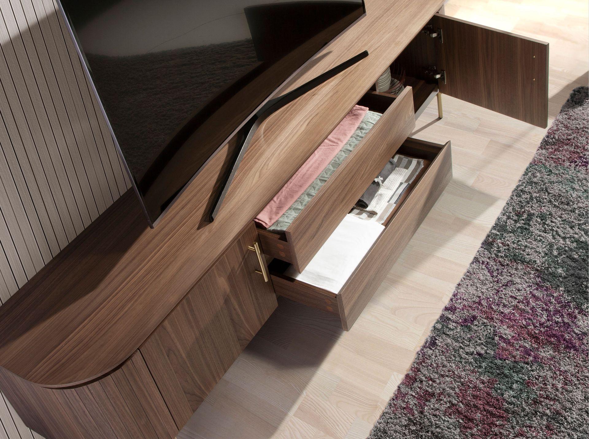 ANGEL CERDA Porta TV noce e acciaio dorato lucido  