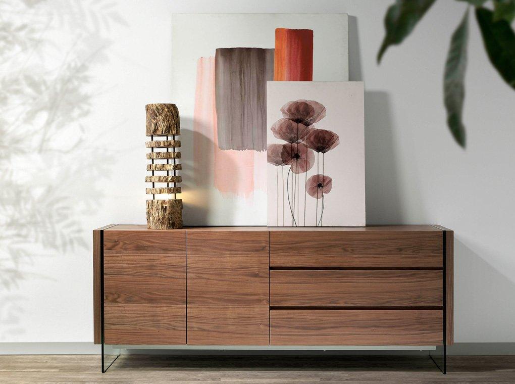 ANGEL CERDA Sideboard aus Nussbaum und Glas  