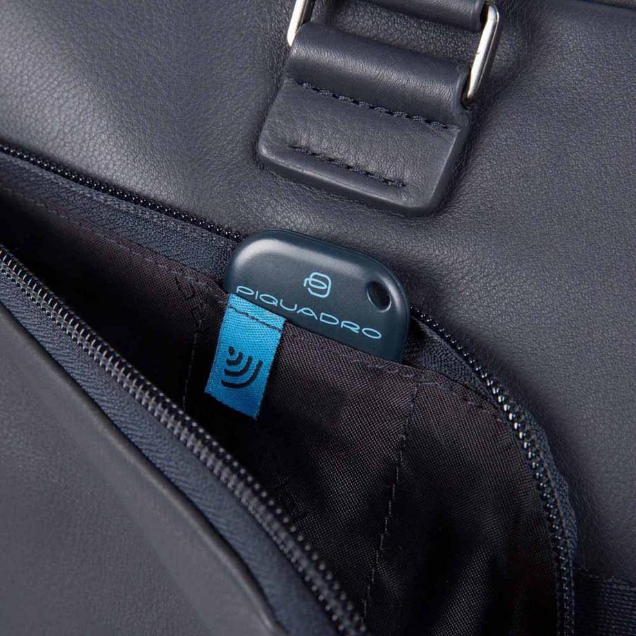 Piquadro Dioniso Reisetasche mit Trolley Schlaufe  