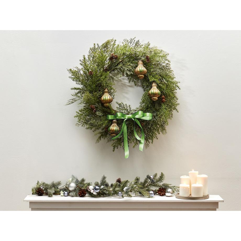 Beliani Weihnachtskranz aus Kunststoff  PANRUN  