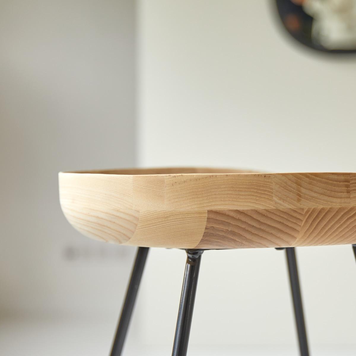 Tikamoon Sgabello alto in legno massello di frassino e metallo black Mari  