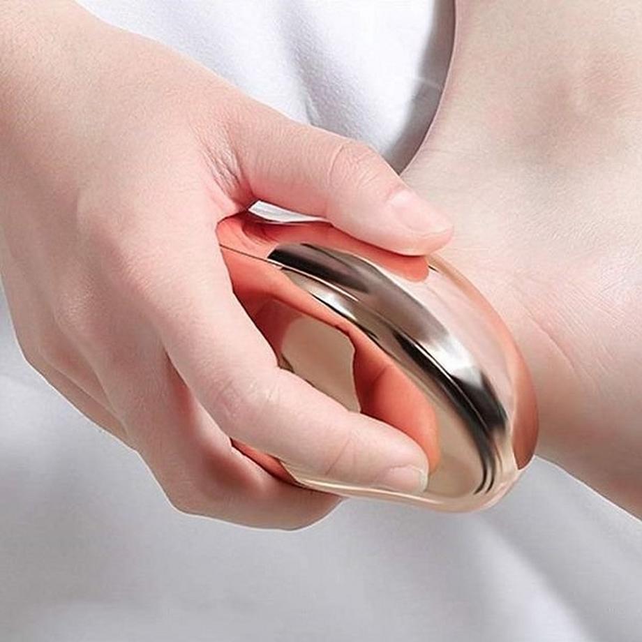 AILORIA  DOUCETTE PRO Râpe anti-callosités - Bright Pink 