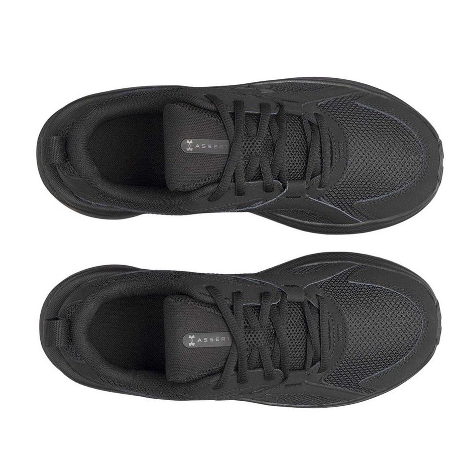 UNDER ARMOUR Baskets Assert 11  