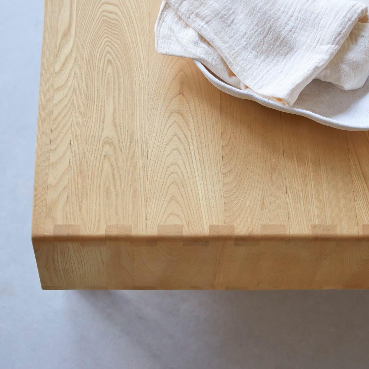 Tikamoon Couchtisch aus massivem Ulme und Rattangeflecht Luis  