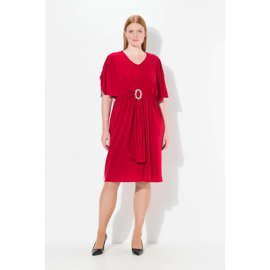 Ulla Popken Robe midi oversize drapée col en V manches courtes  