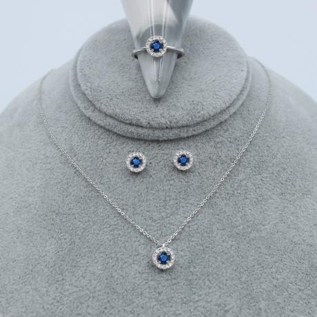 MUAU Schmuck  Ohrstecker Weissgold 750 Saphir 0.34ct.  Diamant 0.168ct. 