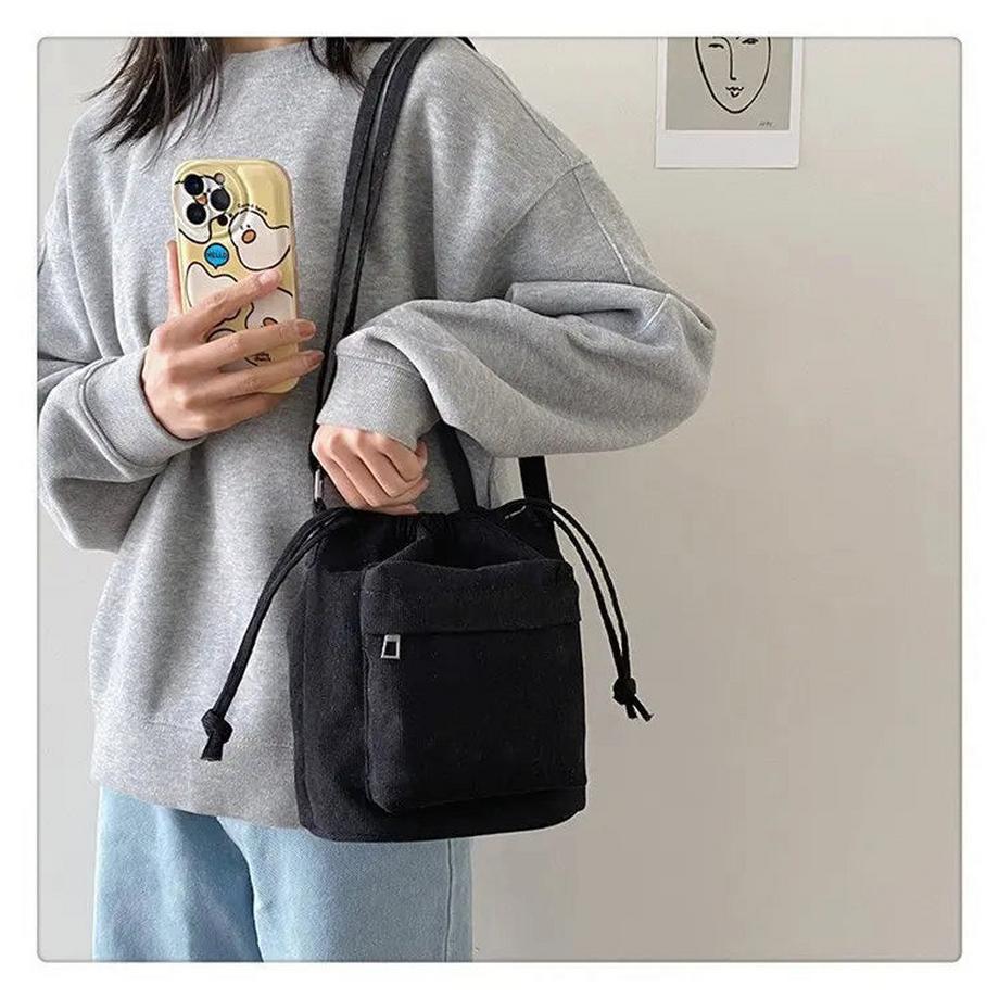 Only-bags.store Sac à bandoulière en velours côtelé avec cordon de serrage style Hobo  