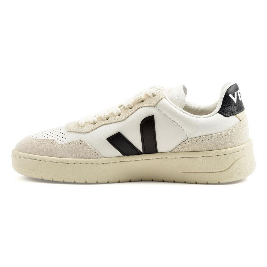 Veja V-90 Sneaker  