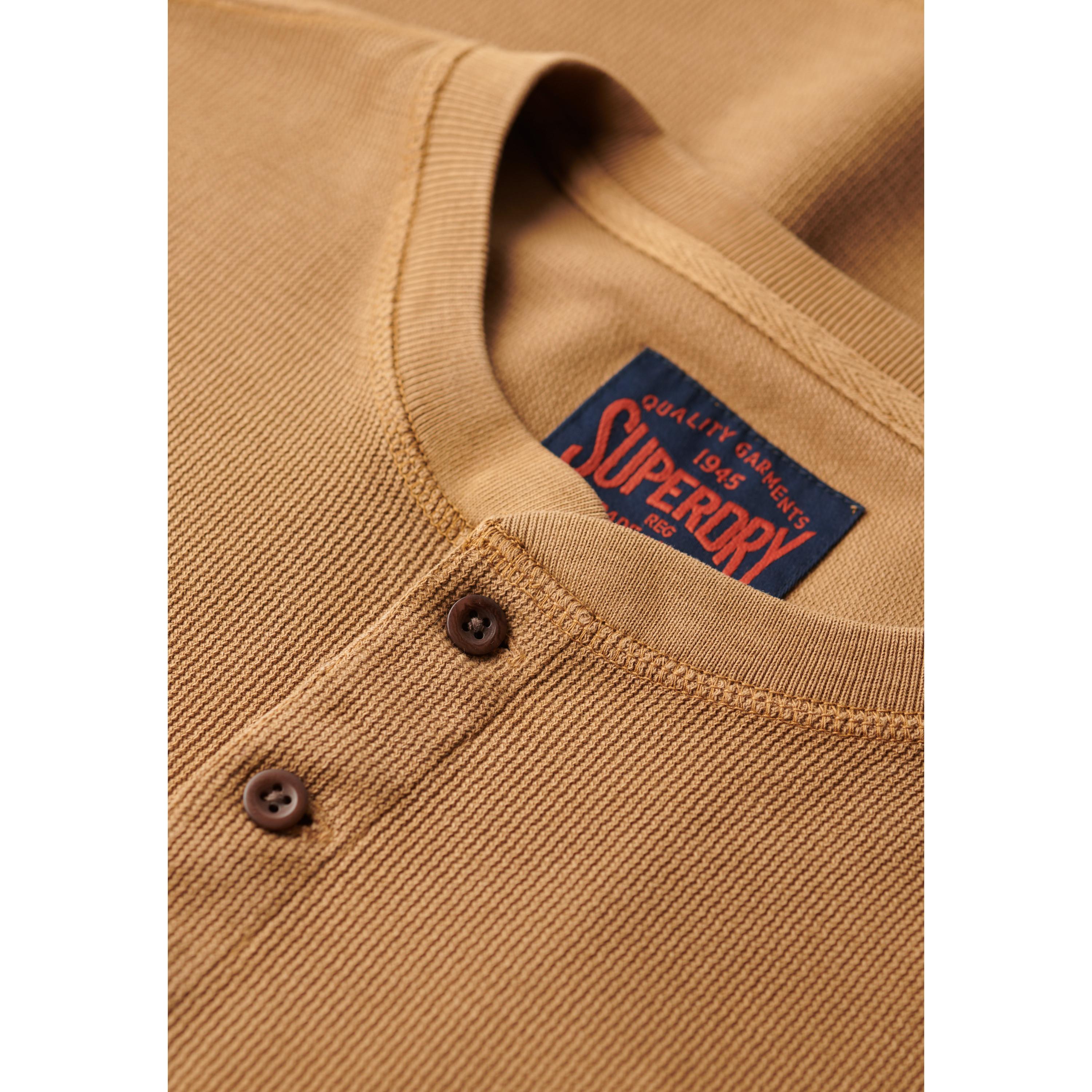 Superdry Langarmshirt mit Henley-Kragen  