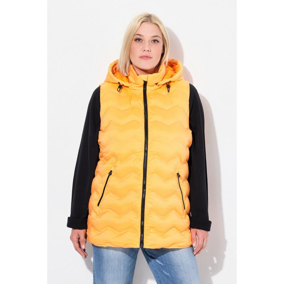 Ulla Popken Gilet trapuntato con cappuccio  