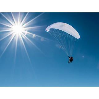 Smartbox  25 Min. Tandem-Gleitschirmflug in den Schweizer Alpen - Geschenkbox 