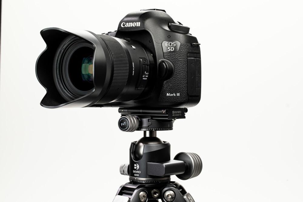 BENRO  Plaque de montage rapide  ARCASMART avec support pour smartphone 