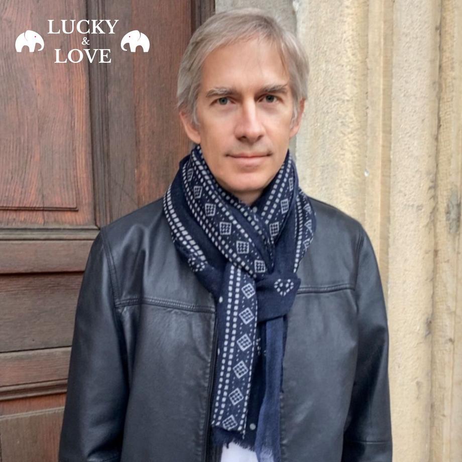 LUCKY & LOVE Chamlang Merino Schal  