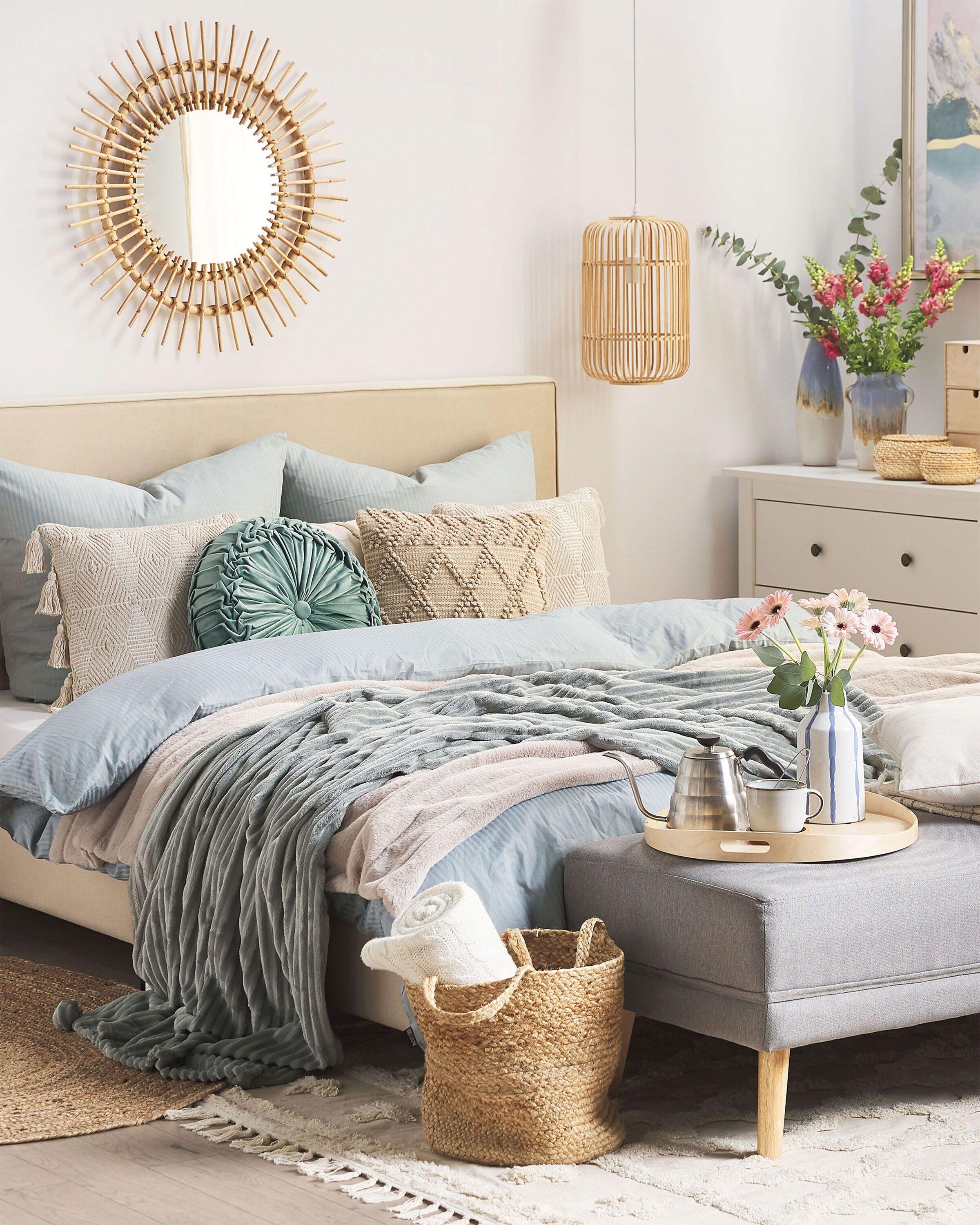 Beliani Wandspiegel aus Rattan Boho STENEN  