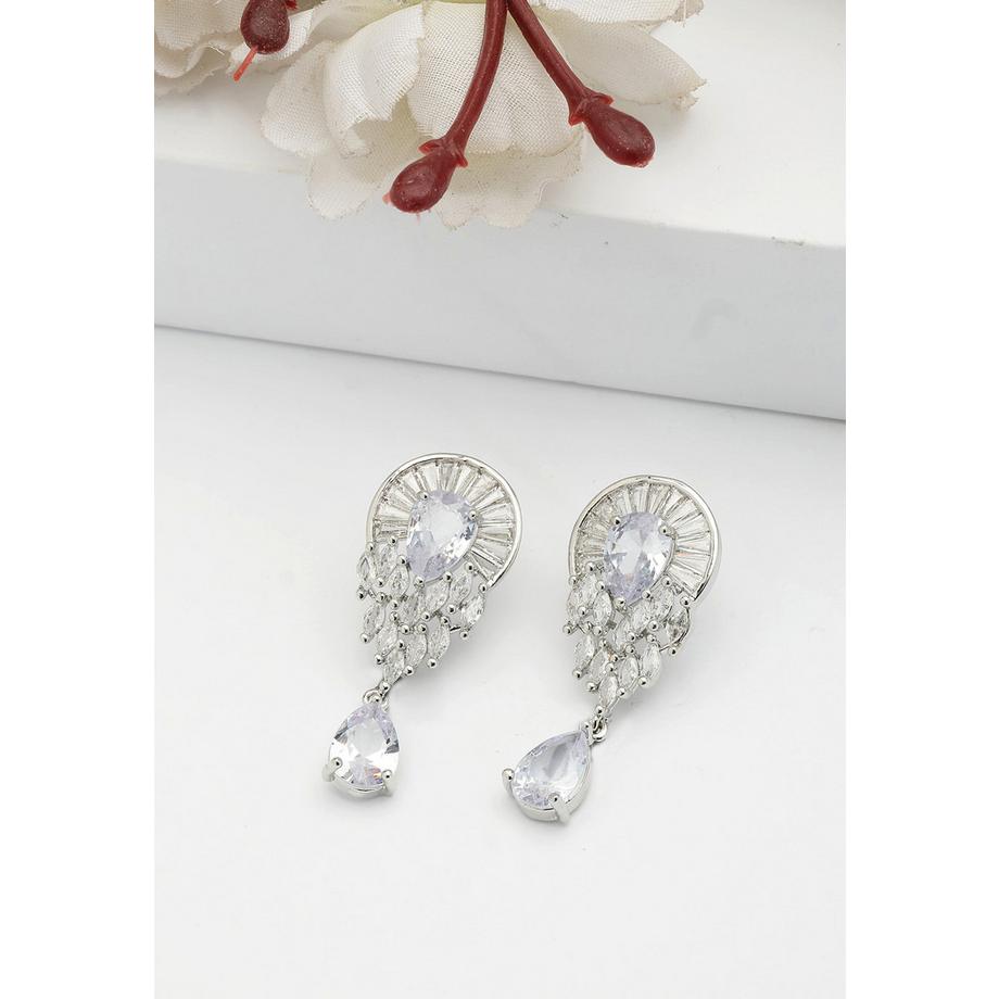 AVANT-GARDE PARIS  Funkelnde Tränentropfen-Ohrringe 