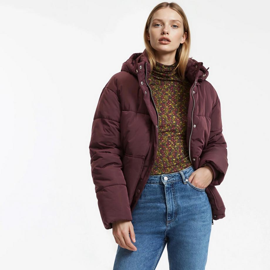 Kurze Steppjacke mit Kapuze