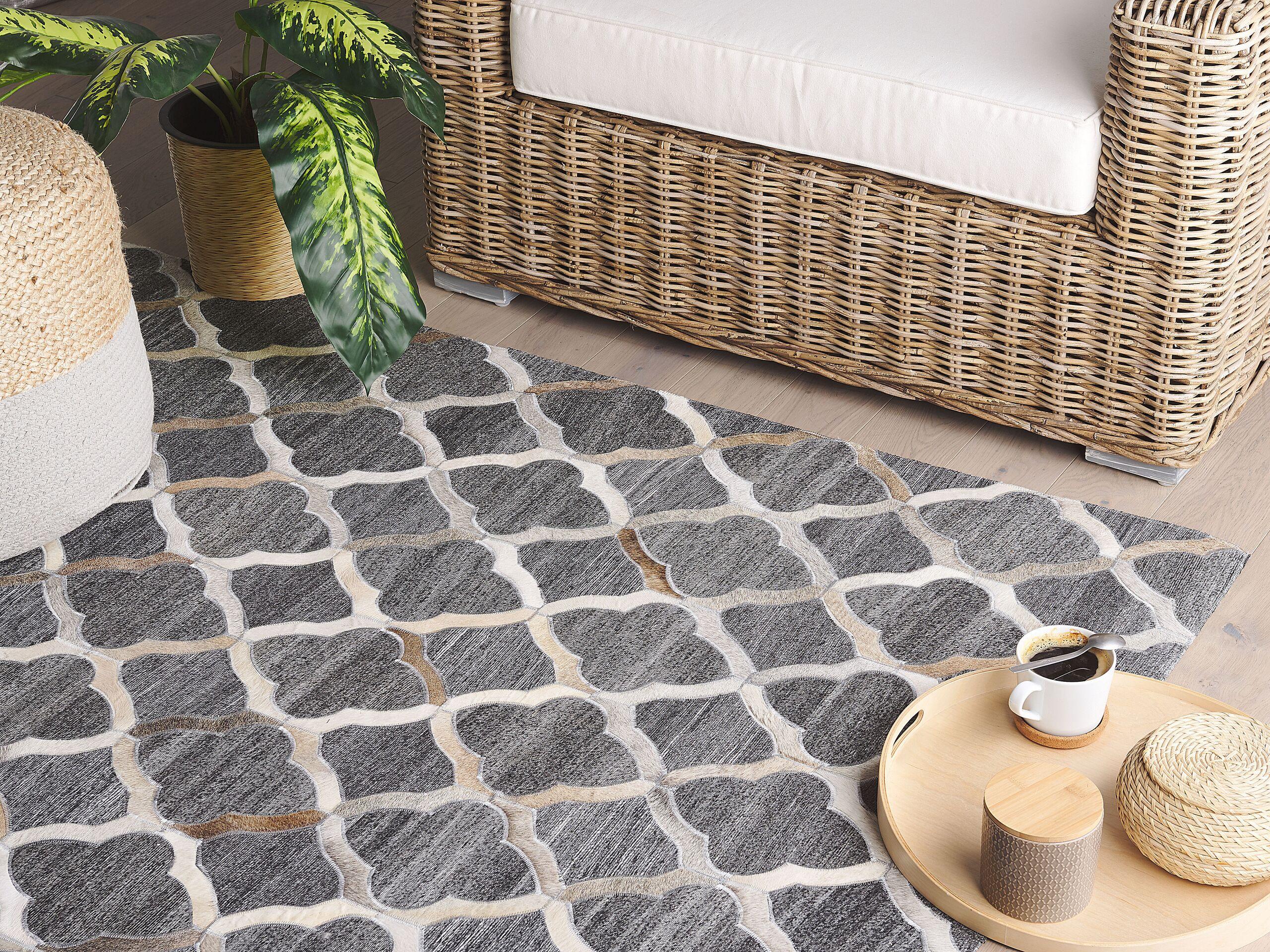 Beliani Tapis en Tissu jacquard Moderne ROLUNAY  