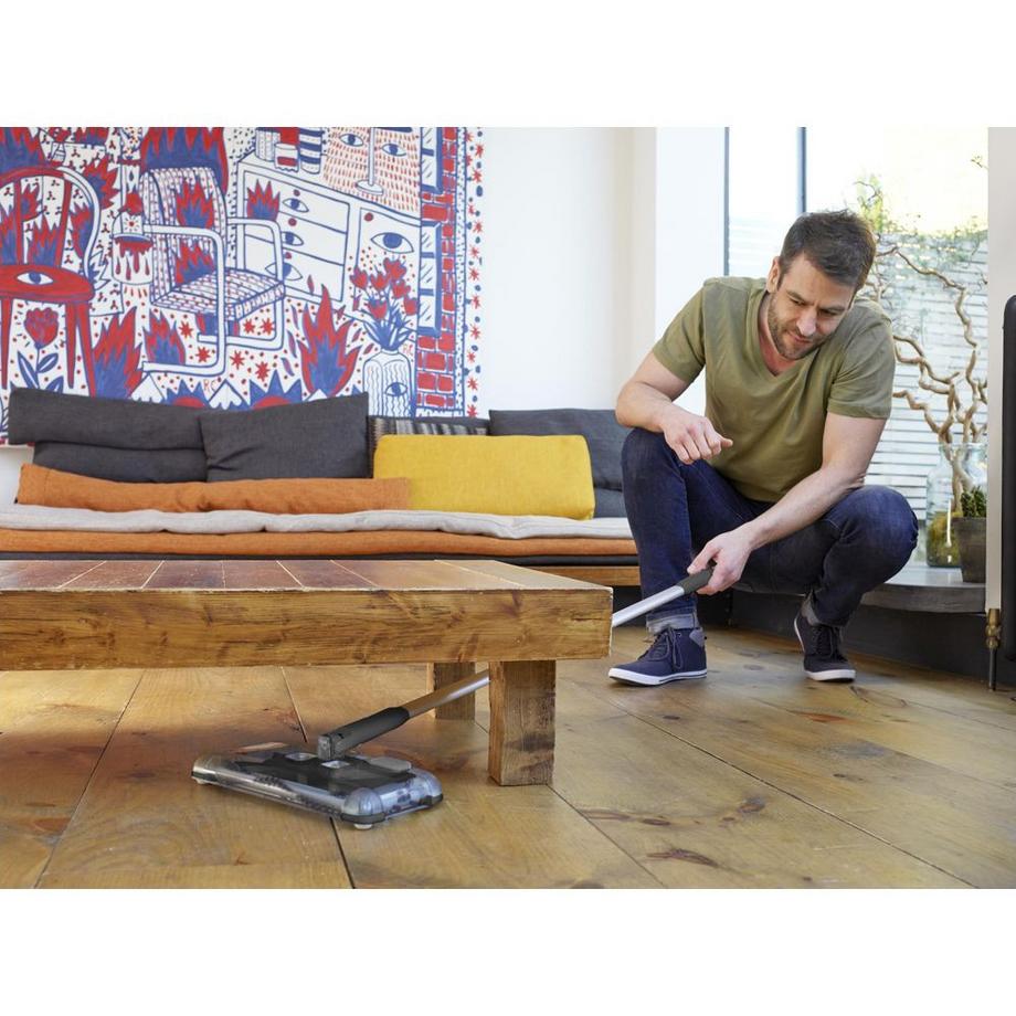 BLACK & DECKER Akku-Besen  