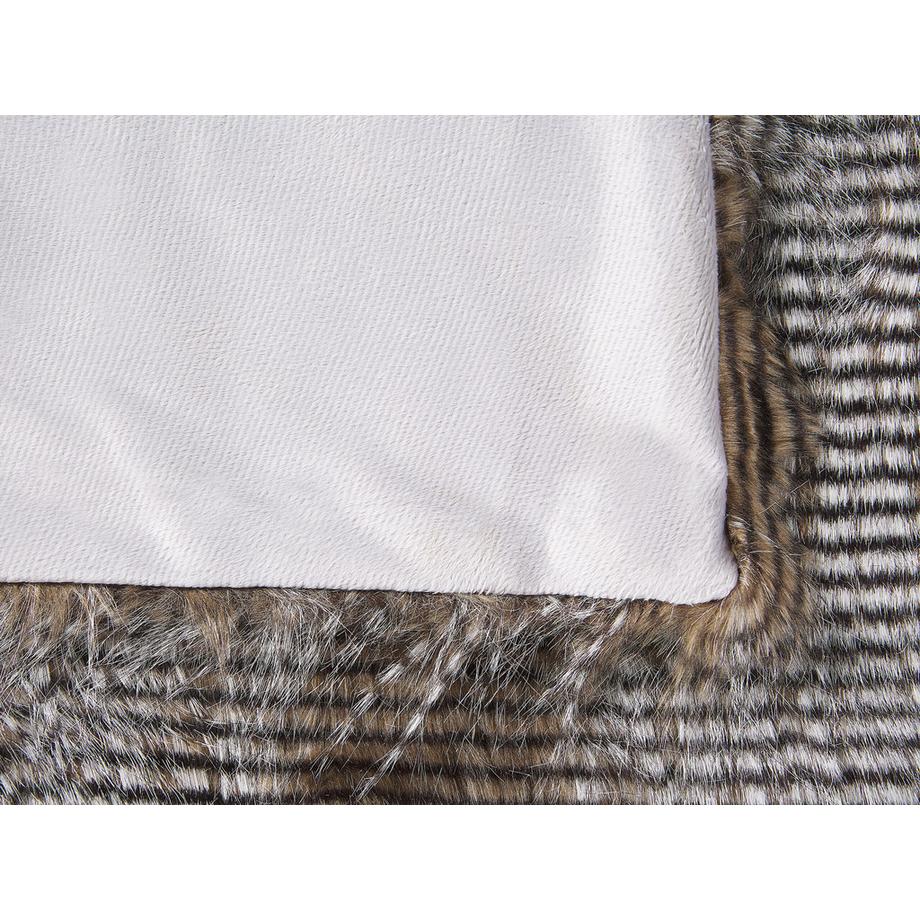 Beliani Coperta morbida moderna in acrilico  