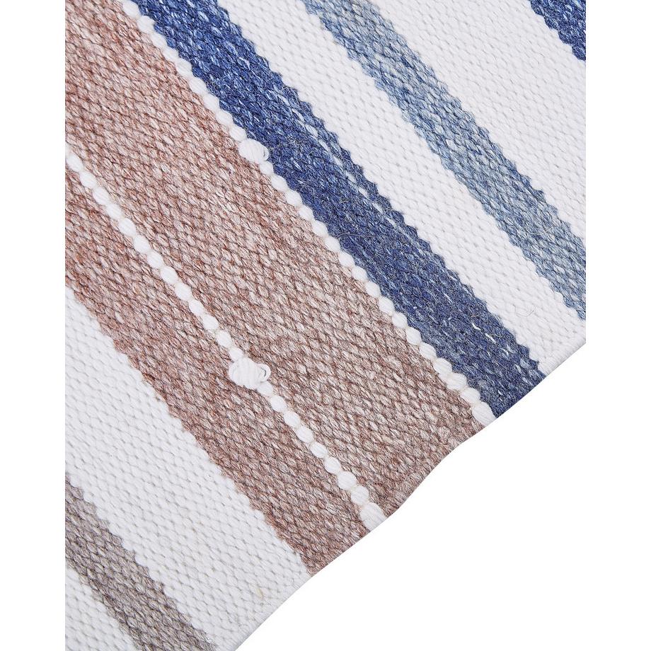 Beliani Tapis d'extérieur en Matière synthétique Traditionnel TOZAKLI  