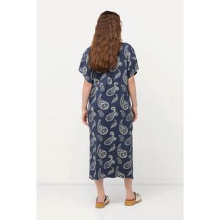 Ulla Popken  Robe midi en coton bio à motif cachemire, décolleté en V et manches courtes 