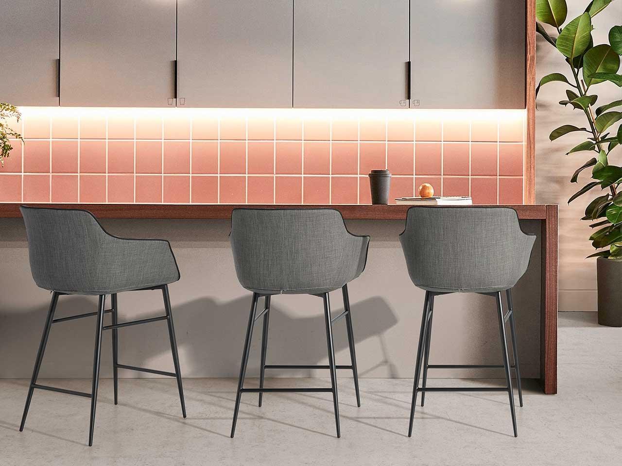 ANGEL CERDA Tabouret en tissu gris  